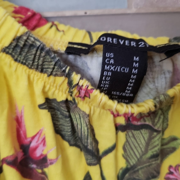 🌠Forever 21🌠 yellow off shoulder crop top - Picture 3 of 3